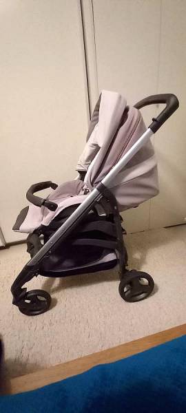 Καρότσι inglesina trilogy χρώματος beige.